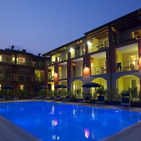 Residence Maroadi Torbole Sul Garda Exteriör bild