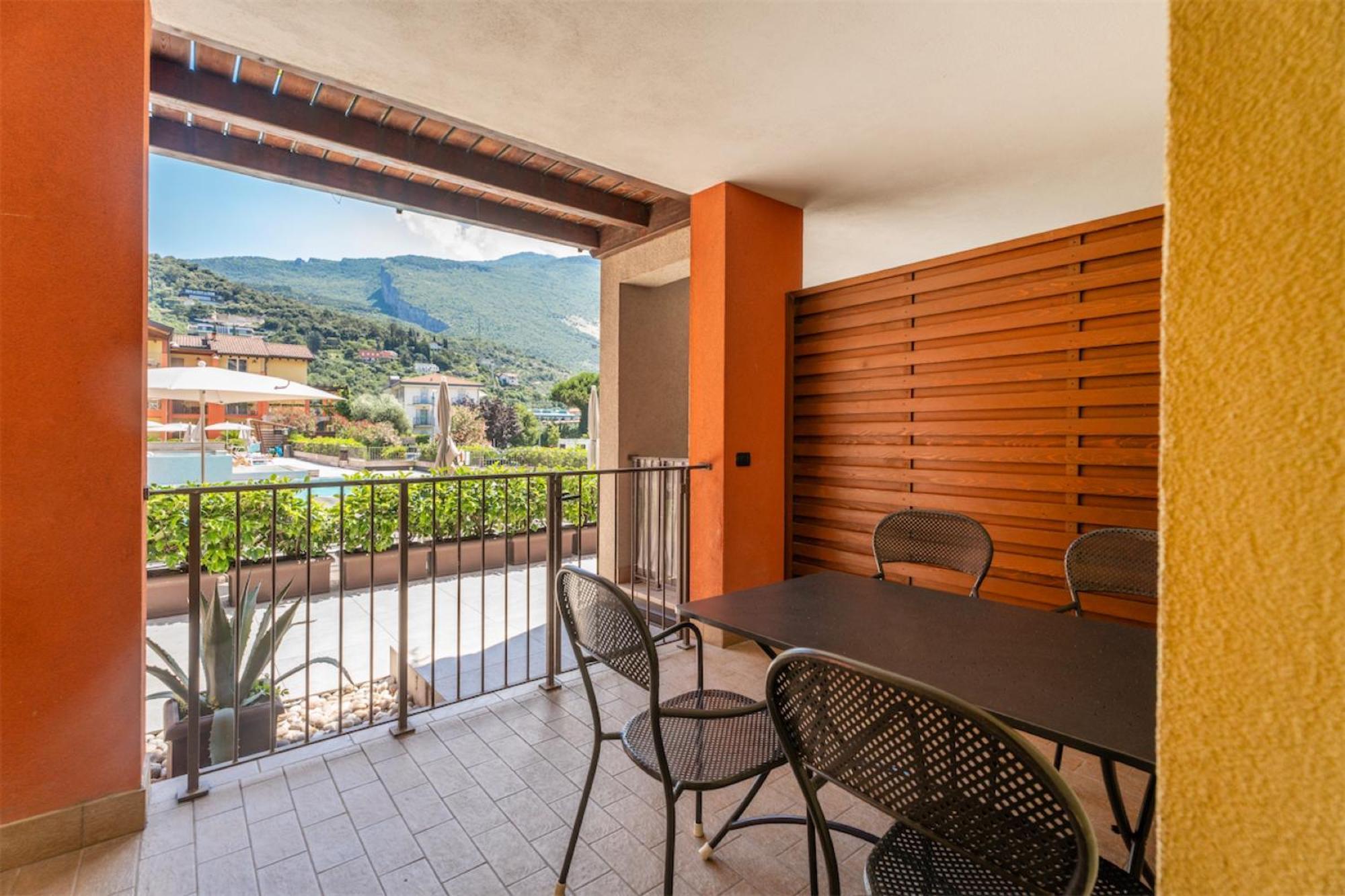 Residence Maroadi Torbole Sul Garda Exteriör bild