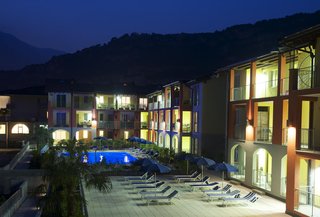 Residence Maroadi Torbole Sul Garda Exteriör bild